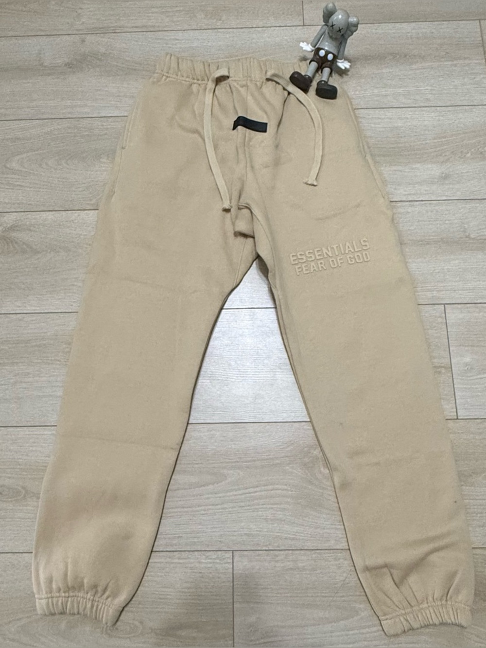 Fear of God Essentials Sweatpants (FW21) | Tan | Size S | 9.5/10